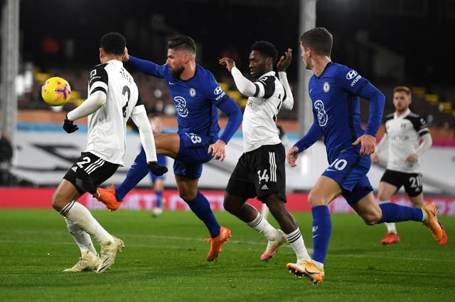 莱万：现在最好不要谈论亚马尔；合同的事我不着急