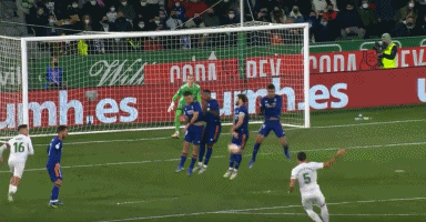 不看好邵佳一执教国足❗详细介绍邵佳一履历❗